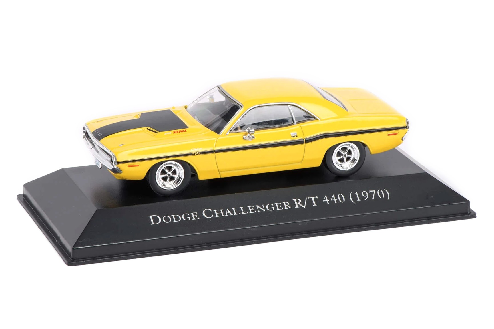 Колекційна масштабна модель Dodge Challenger R/T 440 від Altaya