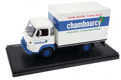 Hachette Saviem SG 2 MB 38 Fourgon Frigorifique Chambourcy 1969 - Hindu White/Tunis Blue