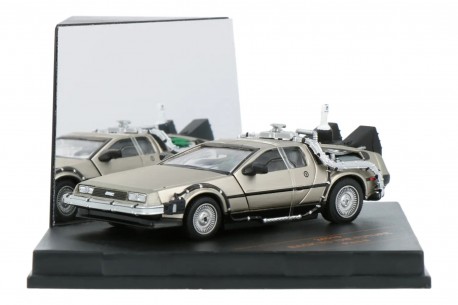 Vitesse DeLorean DMC-12 Time Machine "Back to the Future Part II (1989)" 1981 – Stainless Steel