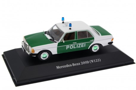 Atlas Mercedes-Benz 200 D W123 Funkstreifenwagen Polizei 1985 - Polar White/Mint Green