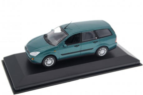 Minichamps Ford Focus Turnier Ghia Mk.1 C170 1999 - Pacific Green Metallic